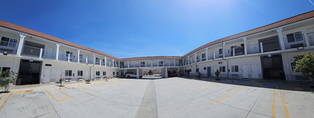 Dream Inn