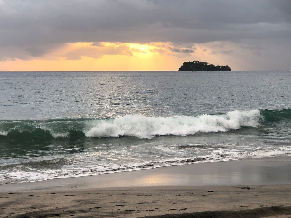 Oceanview Condo With Pool Near Playa Prieta 2BR - Vida de la Paz 4