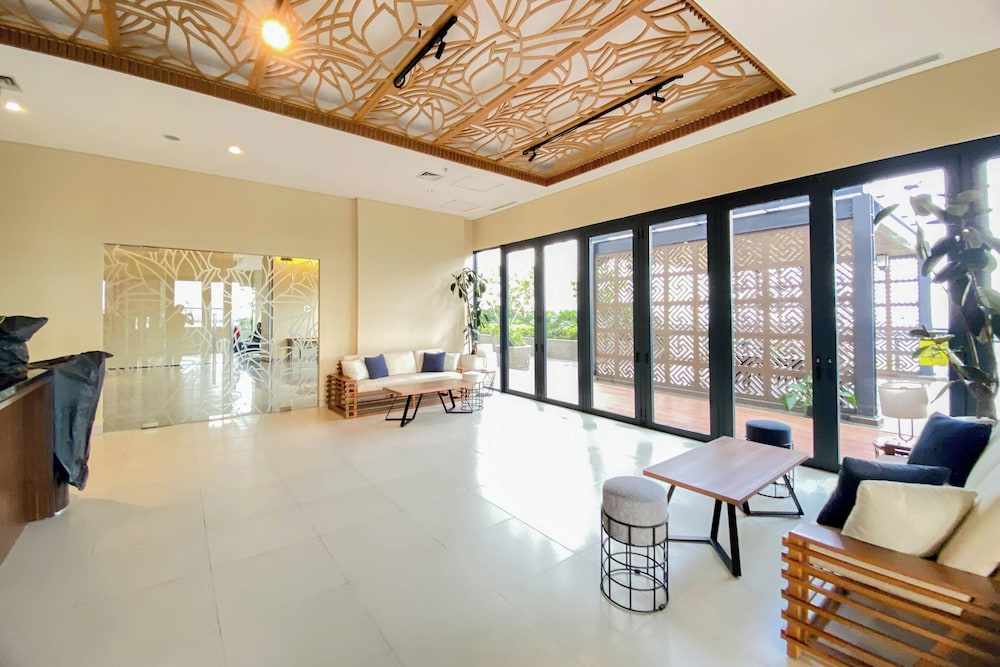 Modern Furnished 2Br At Samara Suites Apartment