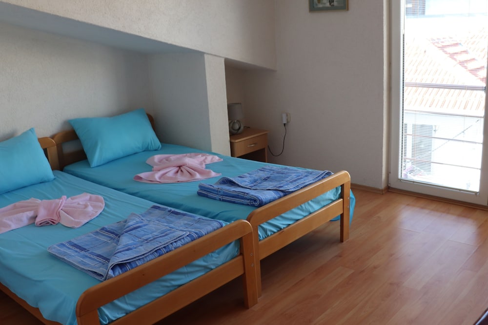 Bogdanovski Studios & Guest Rooms view 5