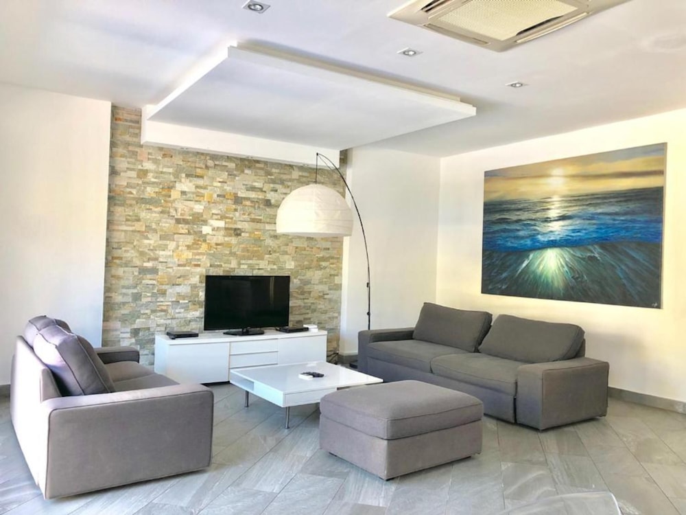 Grand Amber Villas Diani