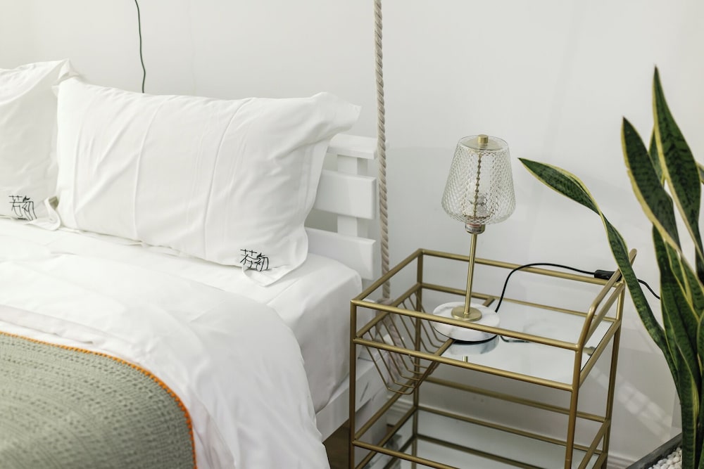 Shanghai Ruochu Designer Guesthouse-Near Shanghai Pudong Airport & Disneyland