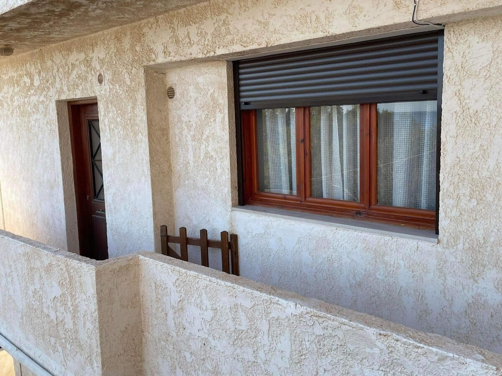 Hercules House in Tsoutsouras