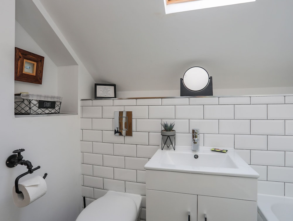Lleiniog Cottage