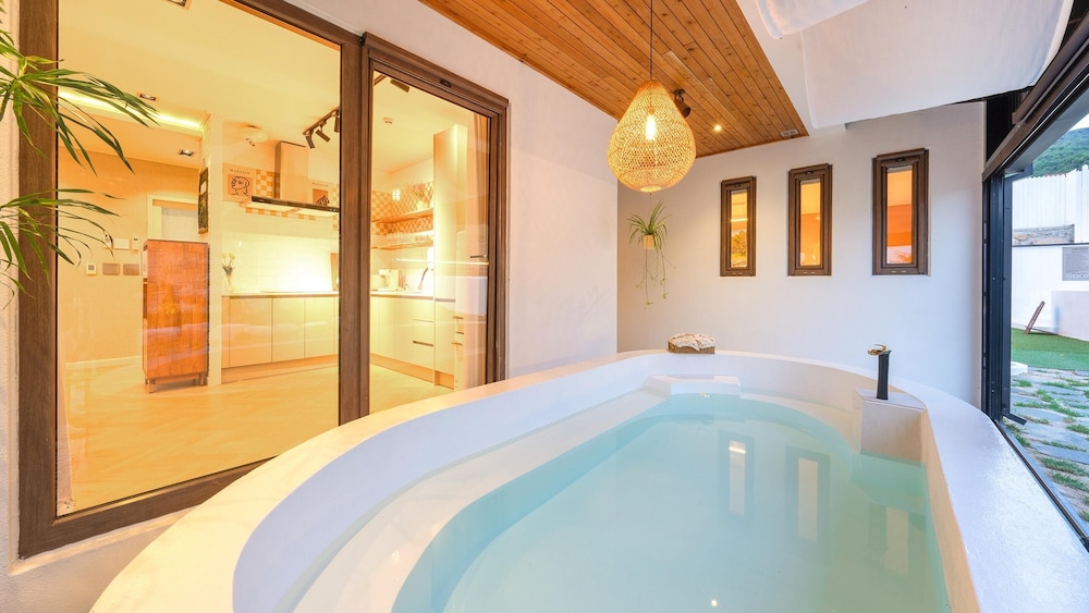 Gyeongju Poolvilla Gyeongjuegamyeon