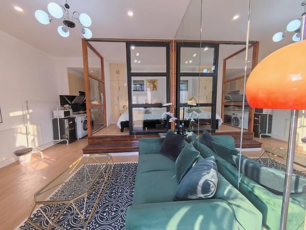 Shanghai Hills & Zinn Sunshine bnb
