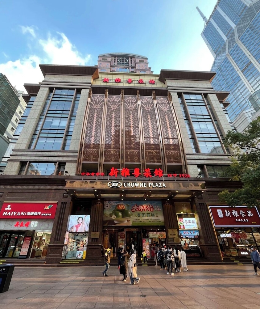 Floral Hotel