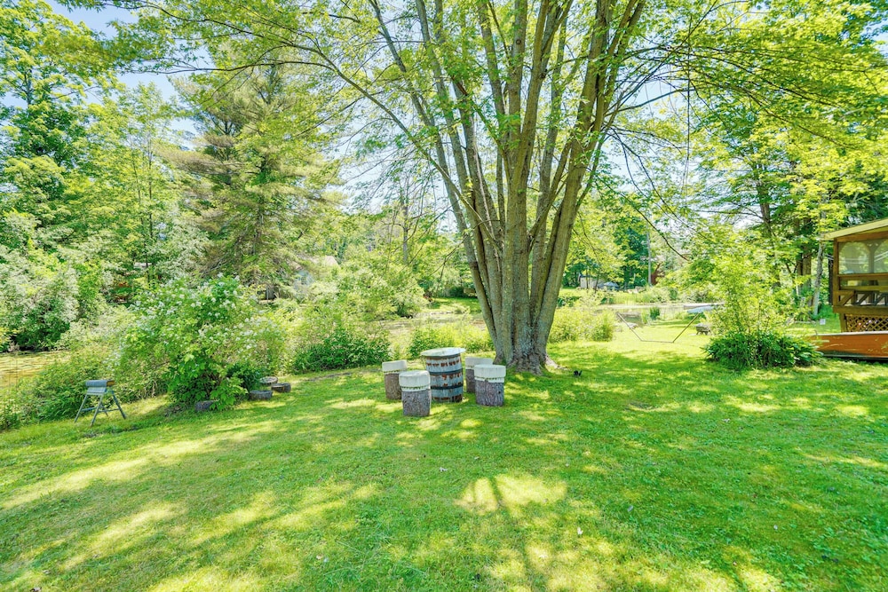 Family-friendly Richmond Cottage w/ Private Yard