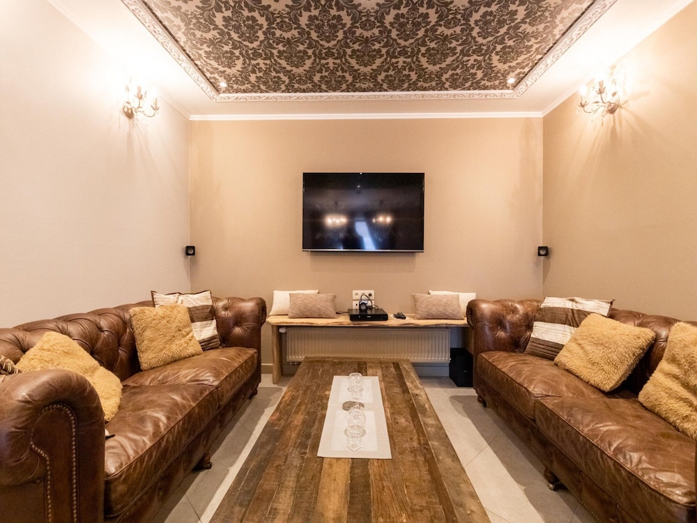Villa in Coo With Indoor Pool & Near Waterfalls
