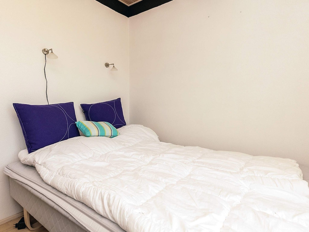 6 Person Holiday Home in Spottrup