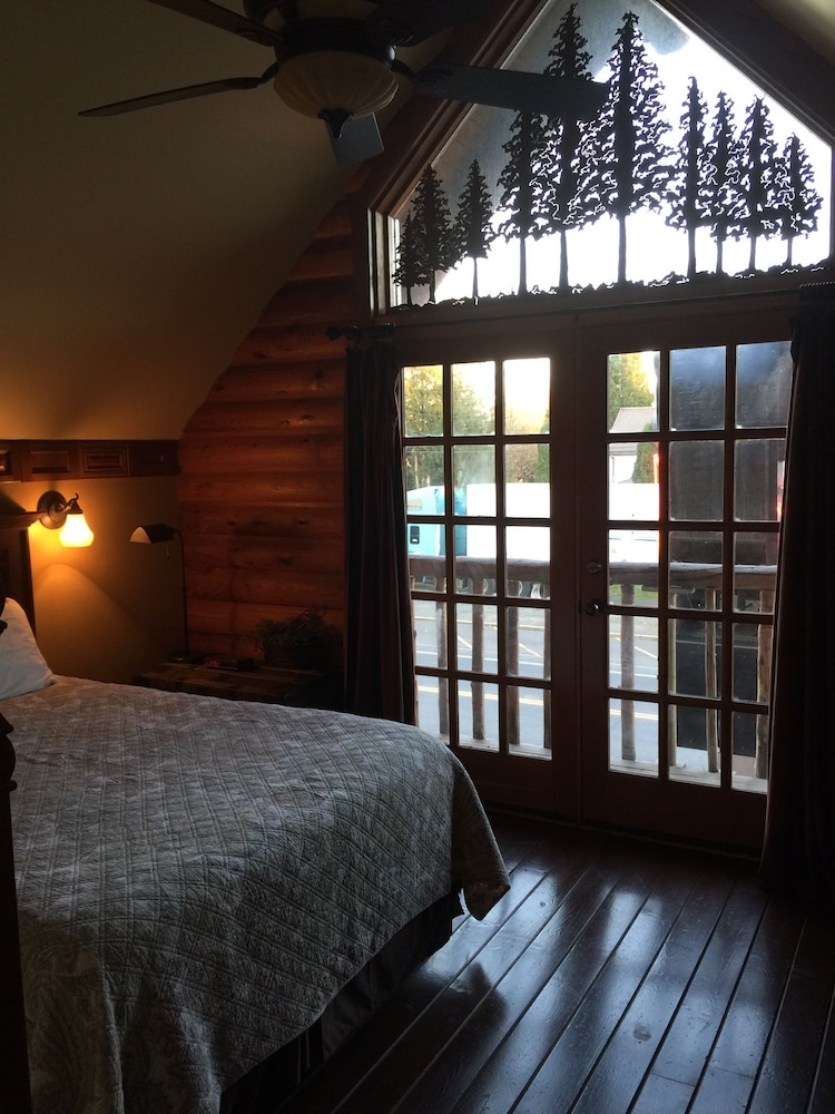 Sumas Mountain Lodge view 5
