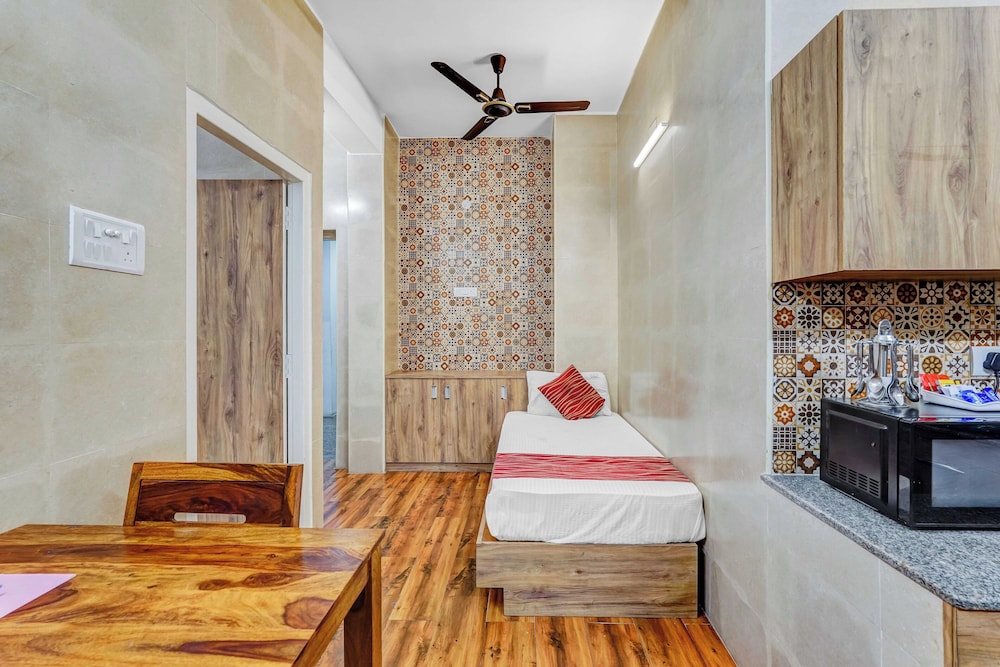 Season4 Residences 1-BHK furnished appt