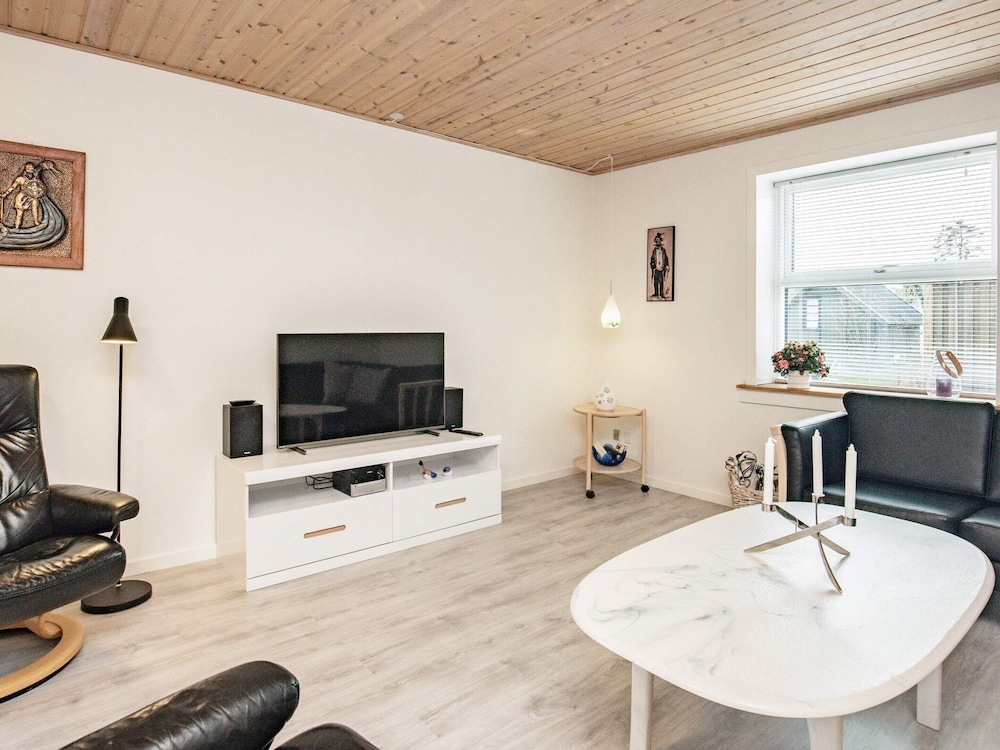 6 Person Holiday Home in Gedser-by Traum