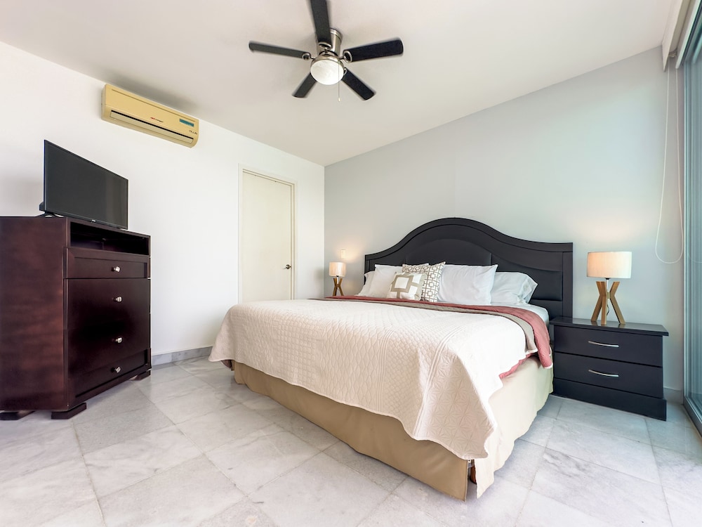 ARIA Residence Beachfront luxury