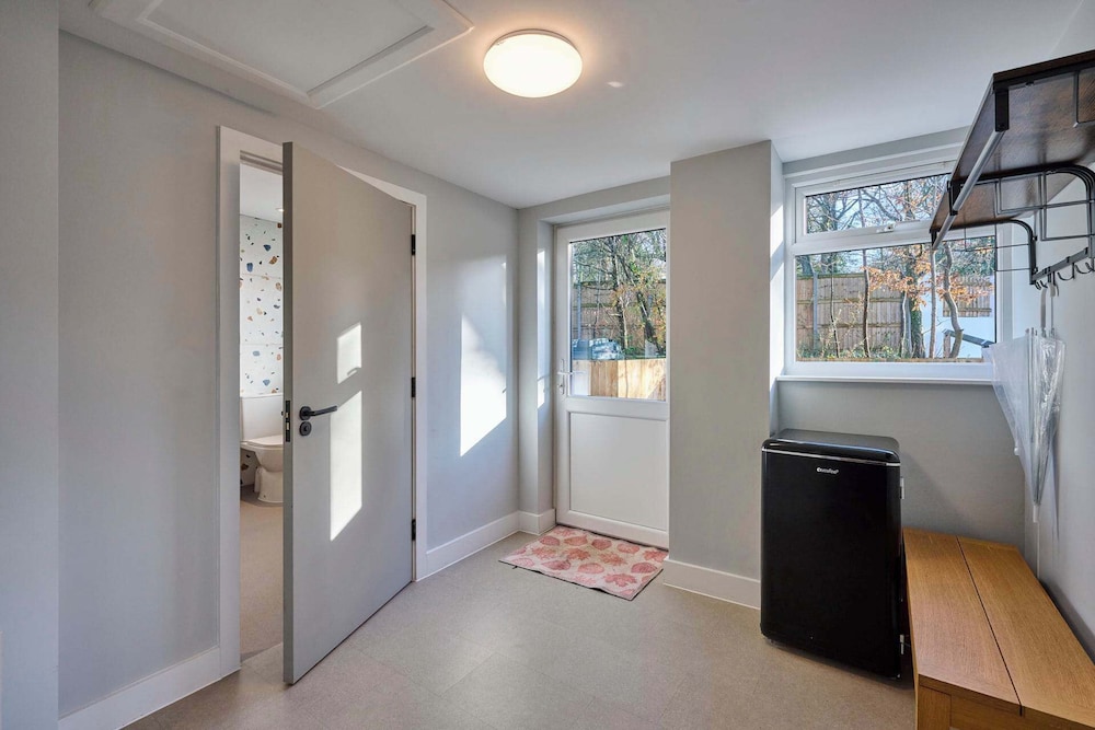 Host Stay Roundwood House