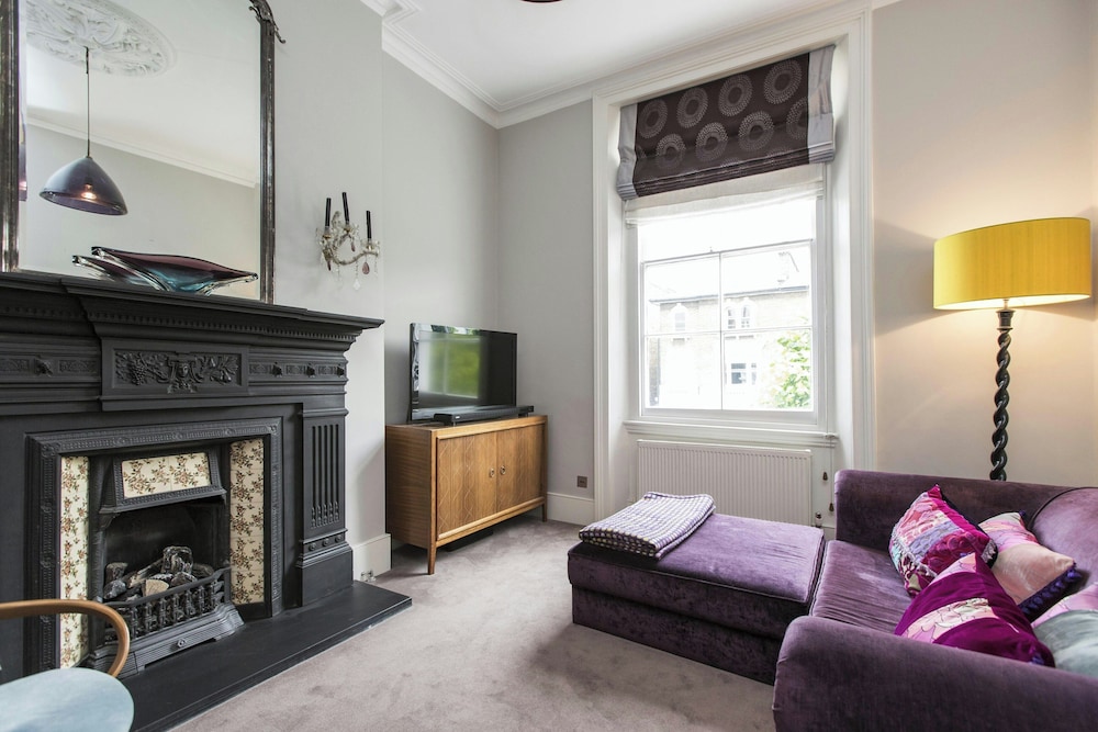 Leamington Road Villas II by Onefinestay