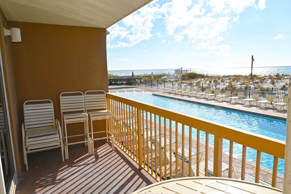 Pelican Beach 0108 1 Bedroom Condo by Pelican Beach Management