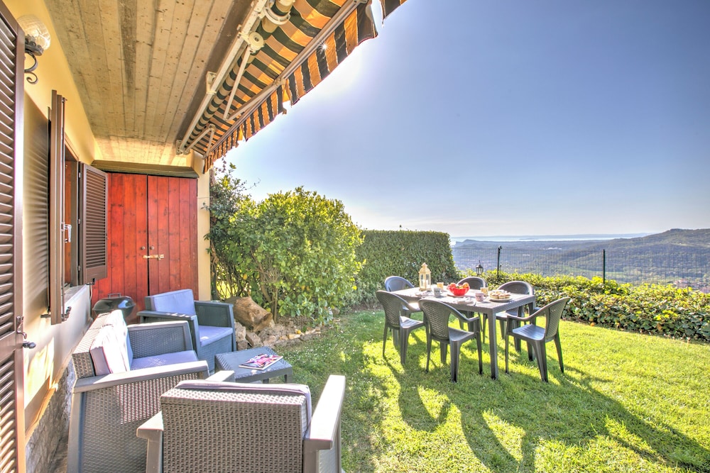 Amirovista-garden, Lake View, Shared Pool