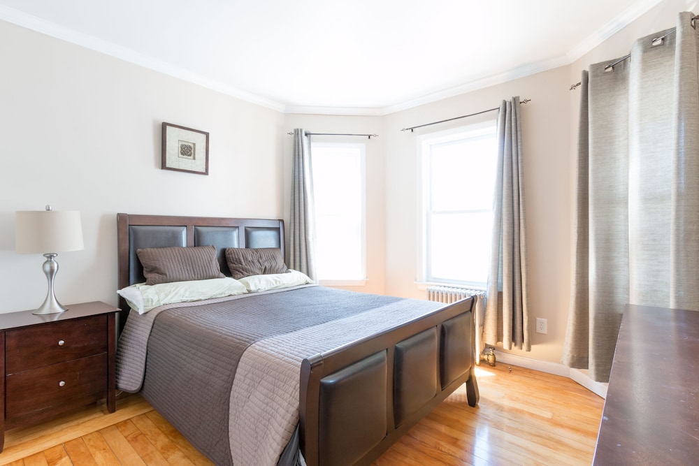 Boston Vacations - Assembly Row Apartments by Next Star - Property Image 2