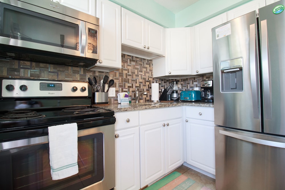 203 Clearwater Beach Suites 1 Bedroom Condo by RedAwning view 2