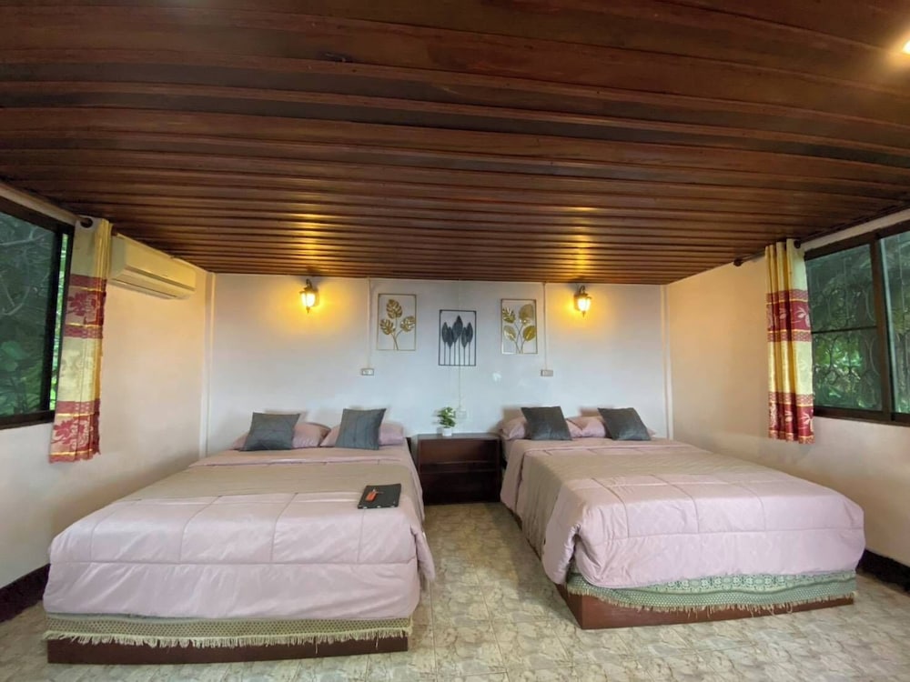 Phucheefainn Resort