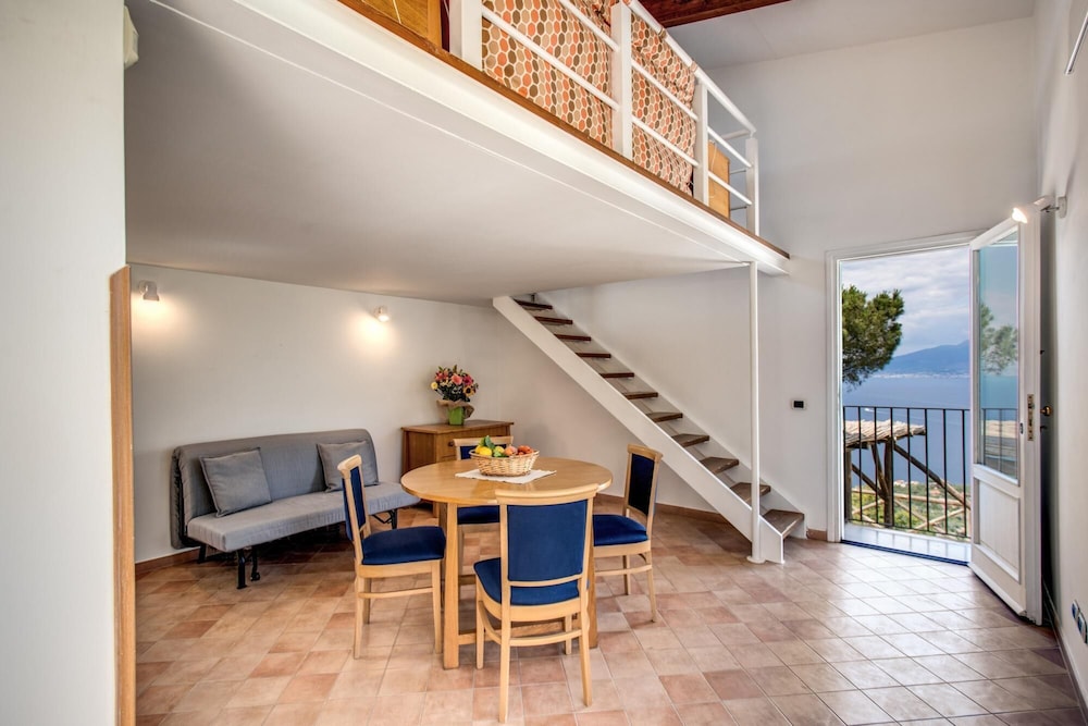 Villa Giulia With Heated Pool and Jacuzzi view 5