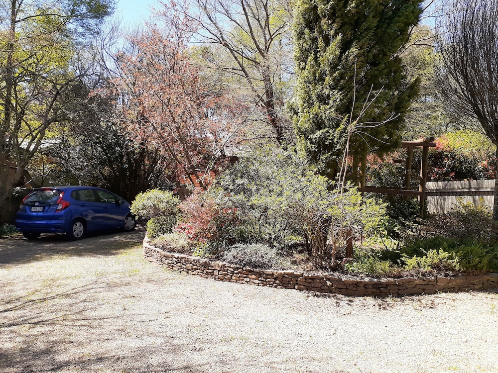 Arcadia Cottage