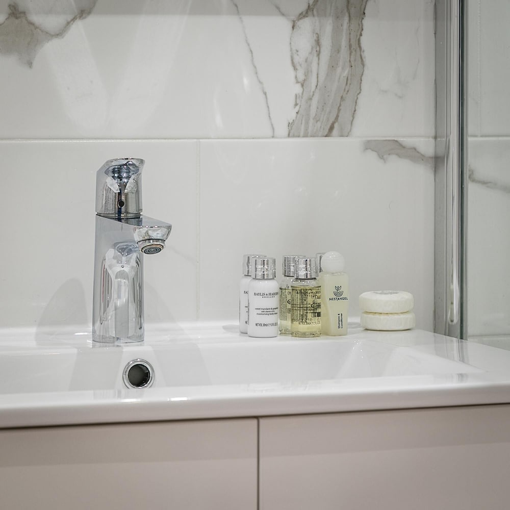 Penthouse Brand new on Cromwell Road