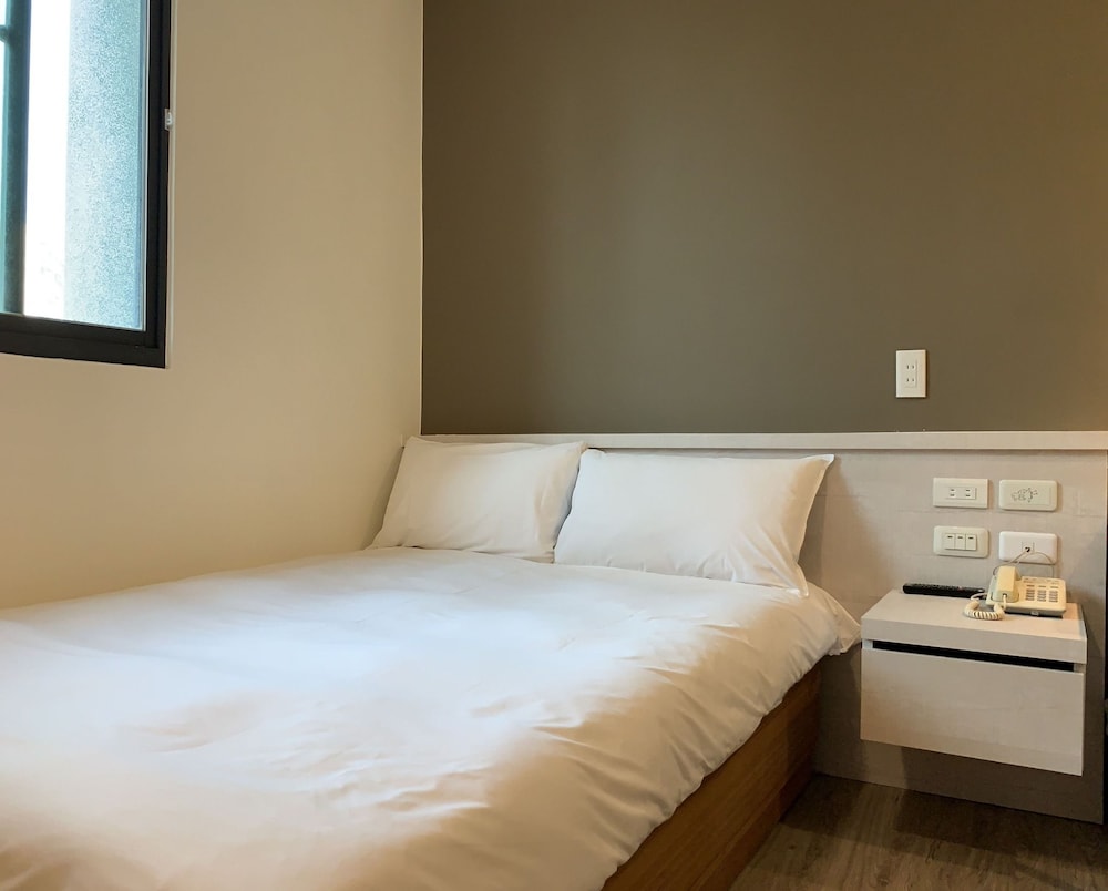 Charming Flat With City View in Atasehir