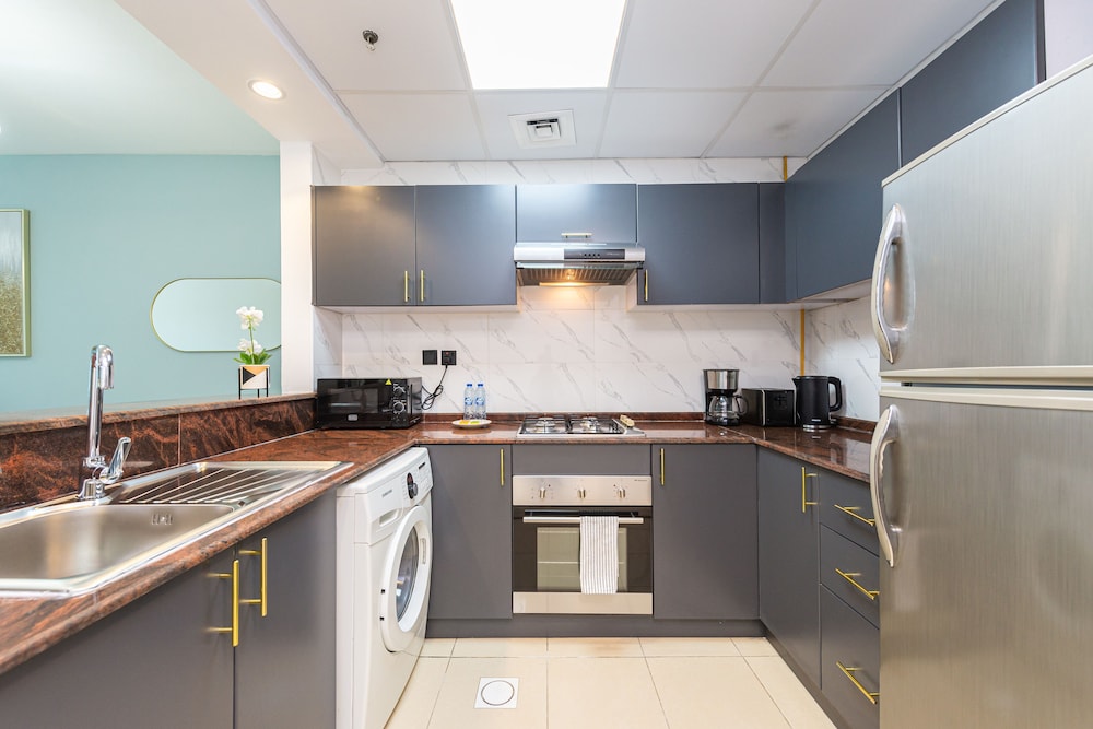 Marco Polo - 1BR with Marina Views, Near Metro & Marina Mall