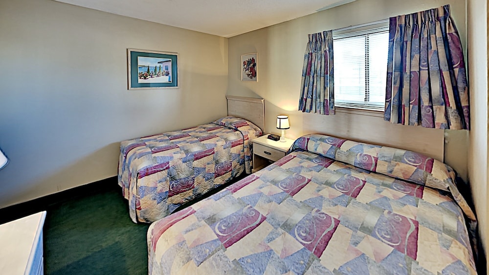 Sands Beach Club 123 2 Bedroom Condo