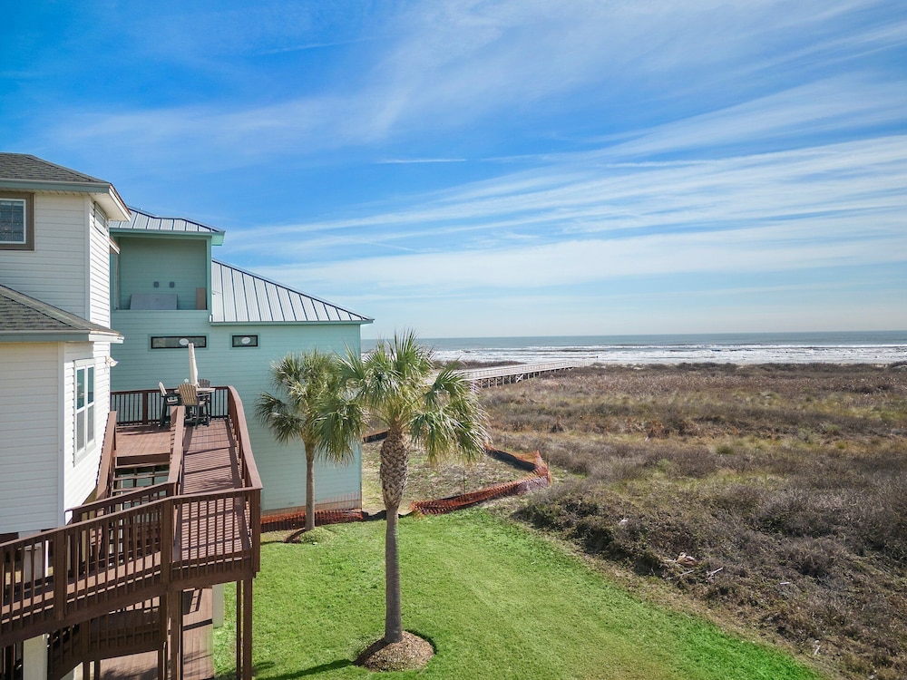 Starlight Oasis by Ryson Vacation Rentals