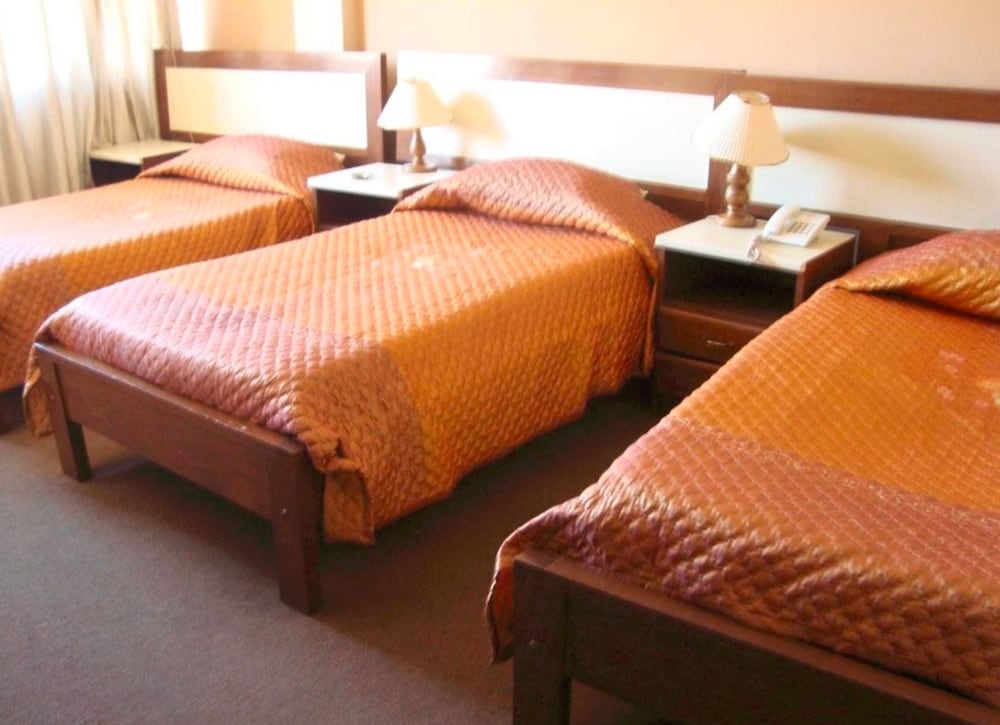 Hostal Versalles