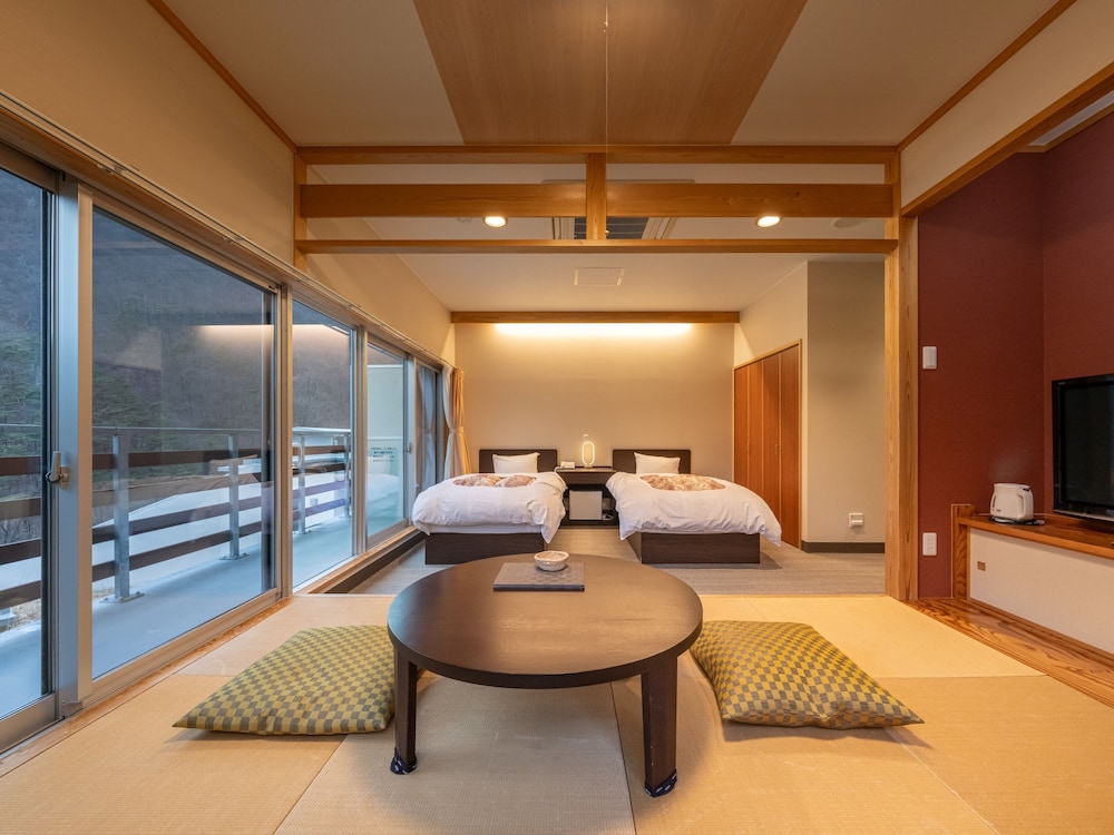 Ashionoyado Kajika