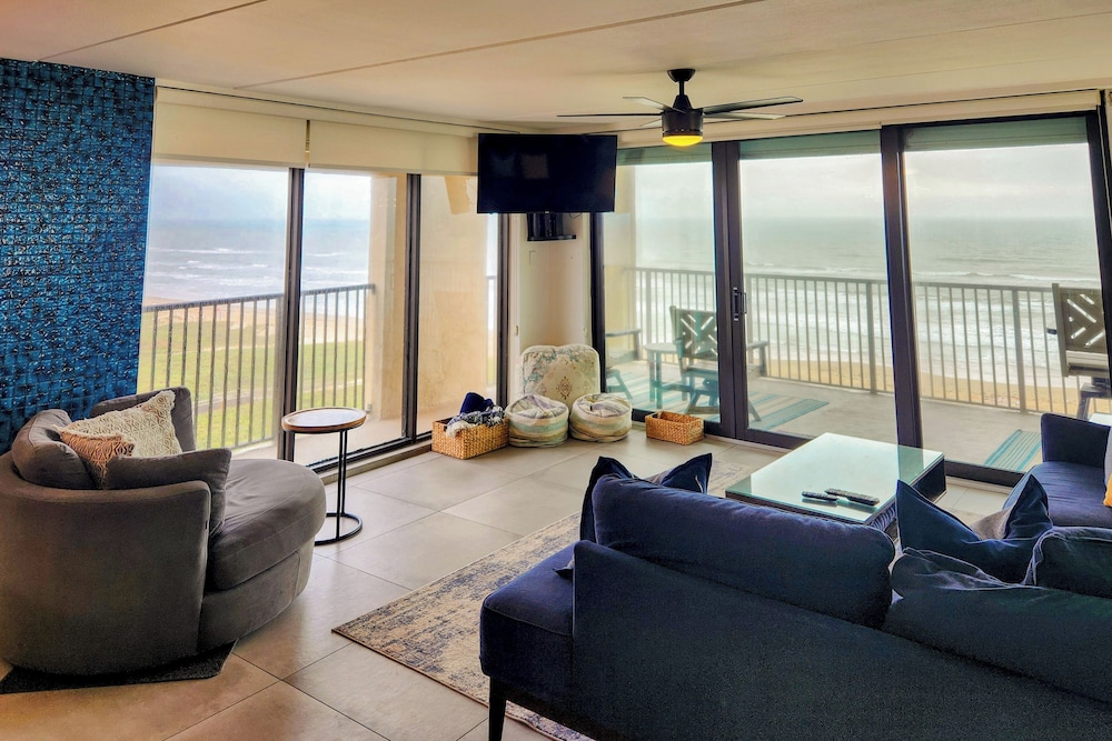 Corner 3BR w/ Wraparound Balcony & Gulf Views