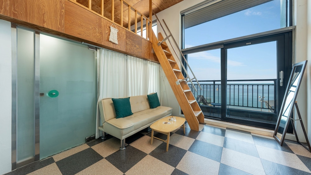 Capella Oceanview Spa Resort Goseong