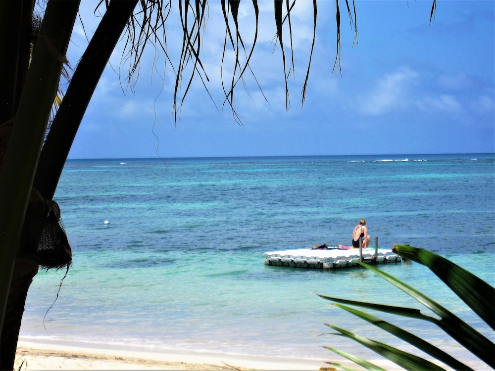 Little Corn Beach and Bungalow - Photo 41