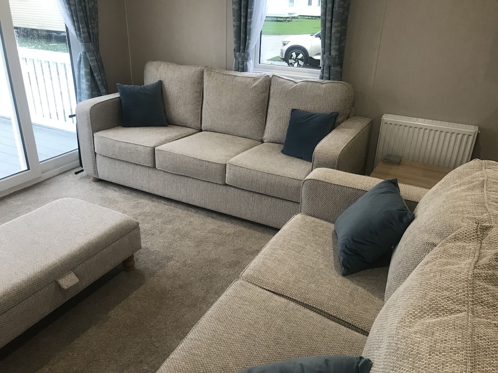 Driffield Vacations - Captivating 3-bed Brand new Luxury Caravan - Property Image 4