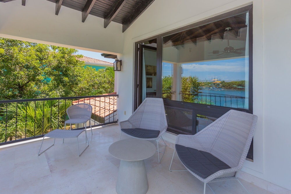 Coral Vista #4 - 50546