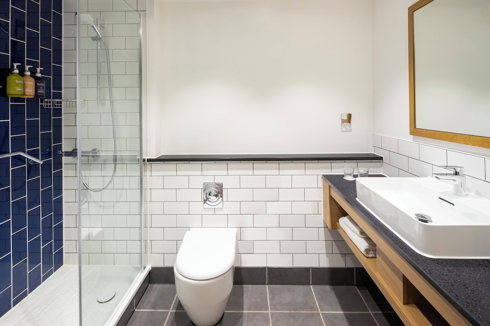 High Wycombe Vacations - Holiday Inn High Wycombe M40, Jct. 4, an IHG Hotel - Property Image 3