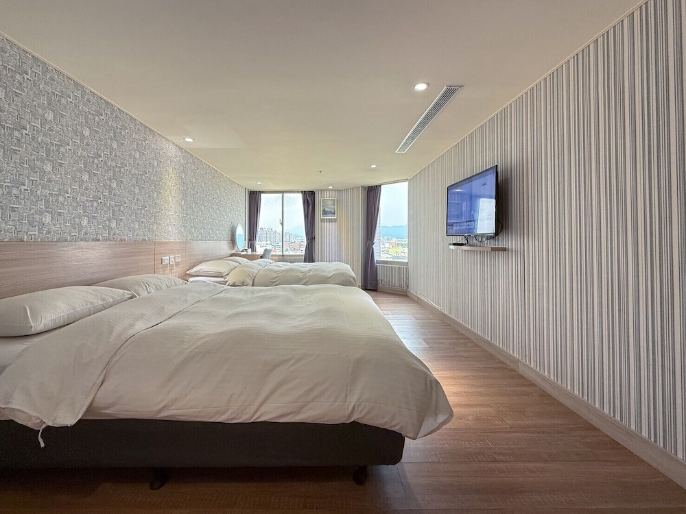 ElEnce Hotel