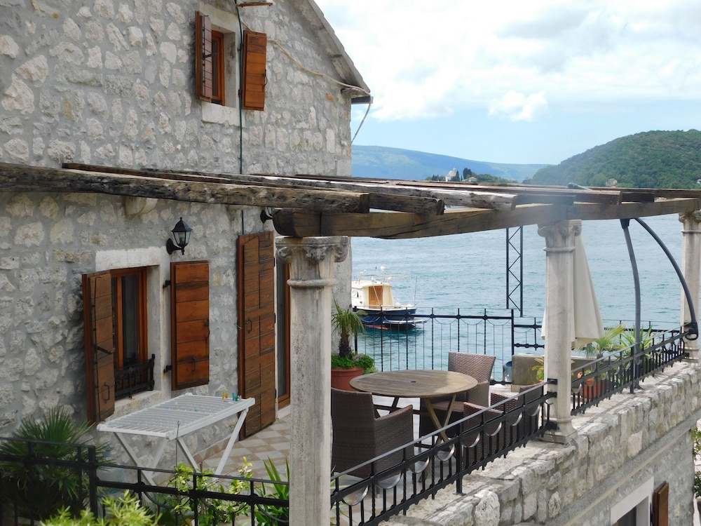 Apartments Villa Serventi