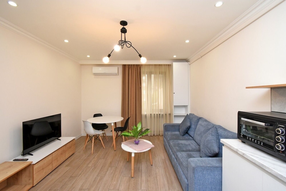 Apartment on Nalbandyan street