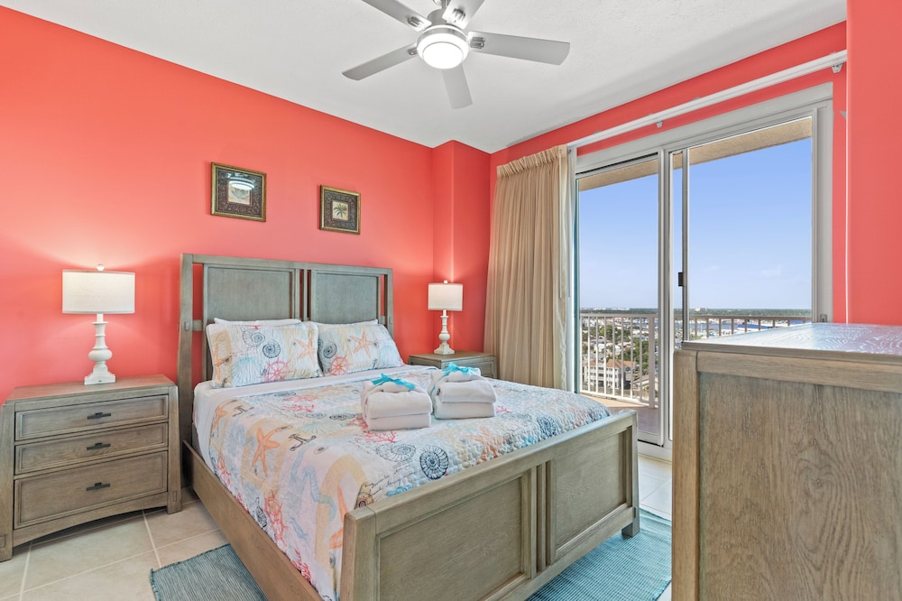 Treasure Shores3br Beachfront Corner Unit Sleeps 8 With Stunning Gulf Views!