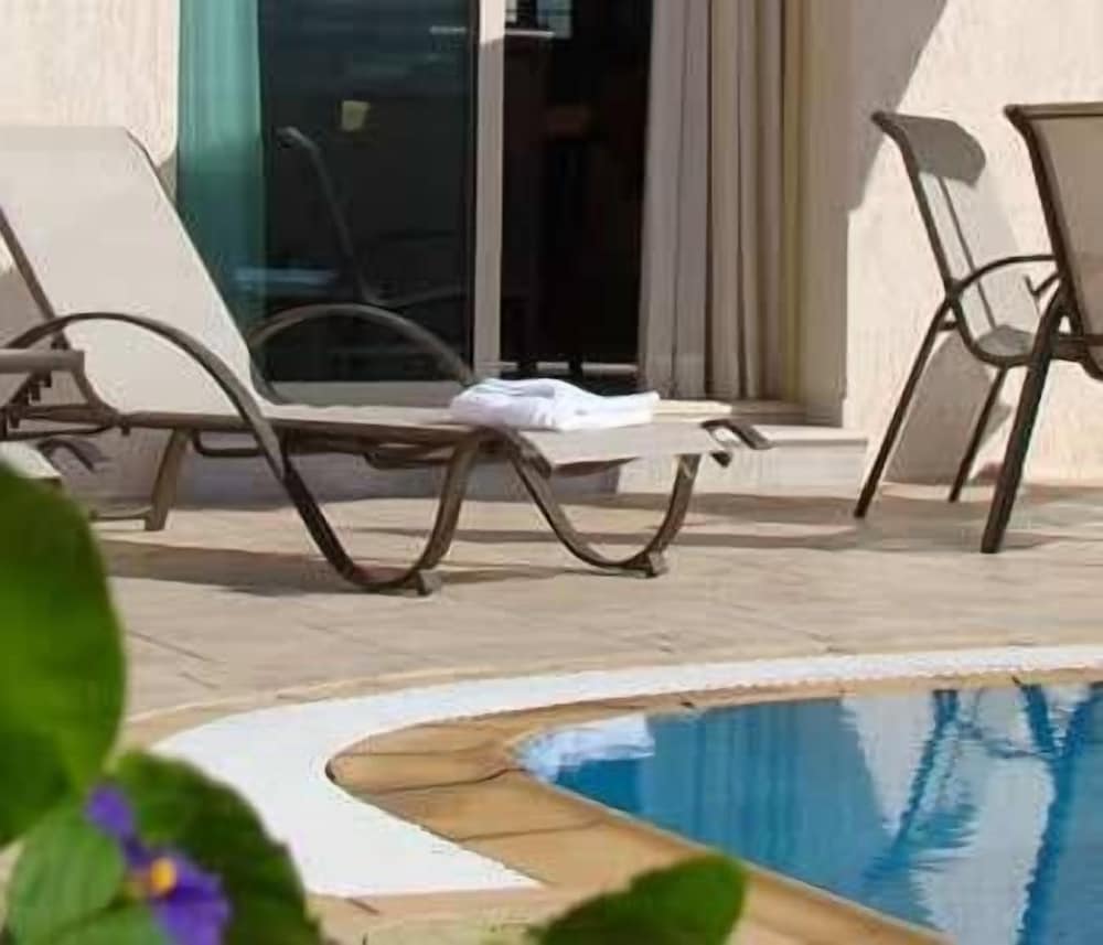 Amadora Luxury Villas