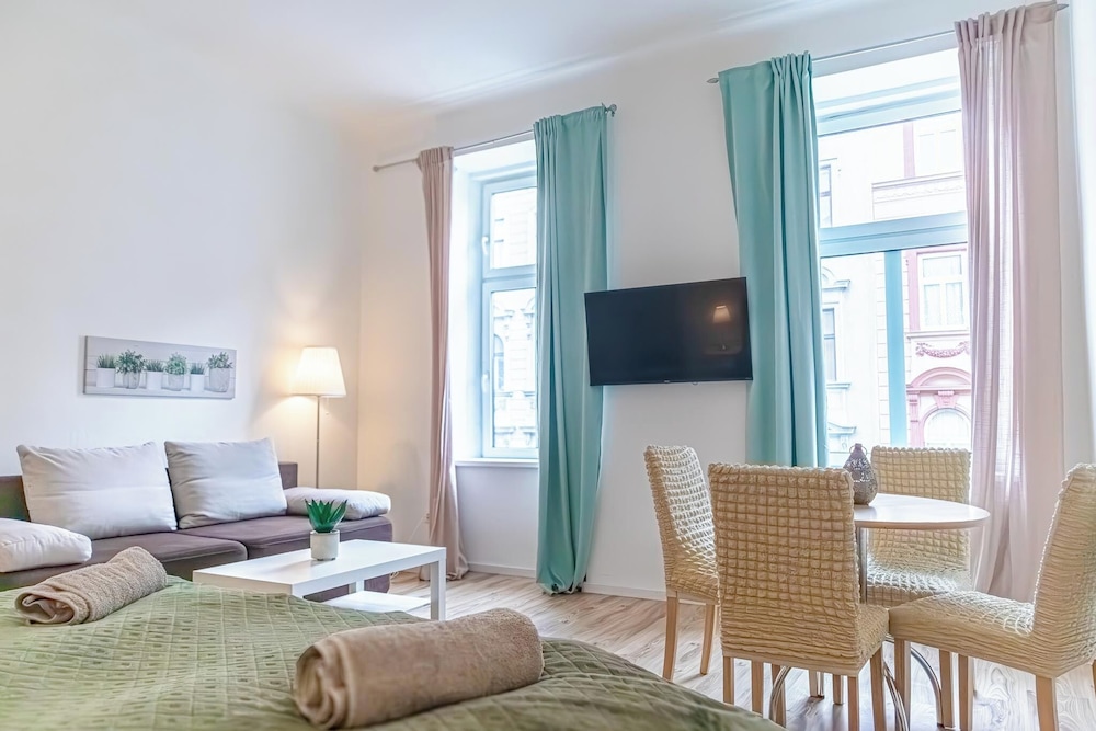 Modern 2BR Apt Near Westbahnhof