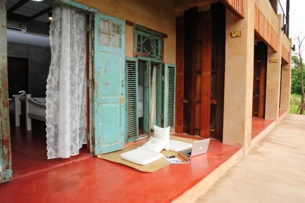 Phu-Anna Eco House