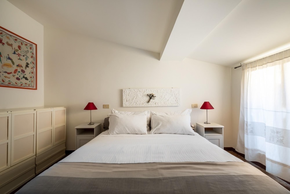 Trastevere Romantic Terraced Apartment