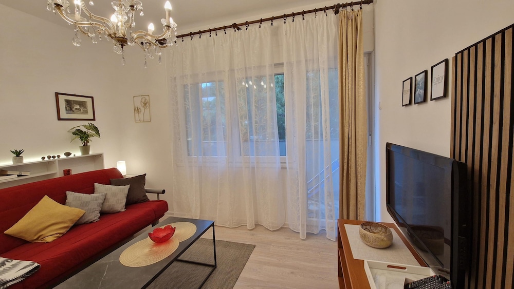 Apartments Godena