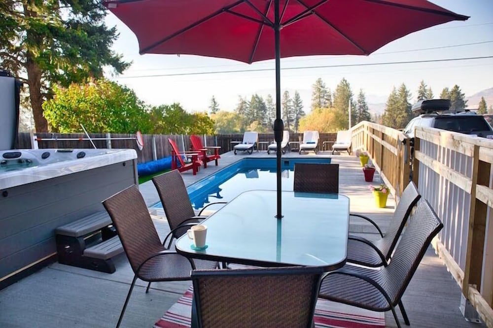 Salish Bed & Breakfast and Spa-4
